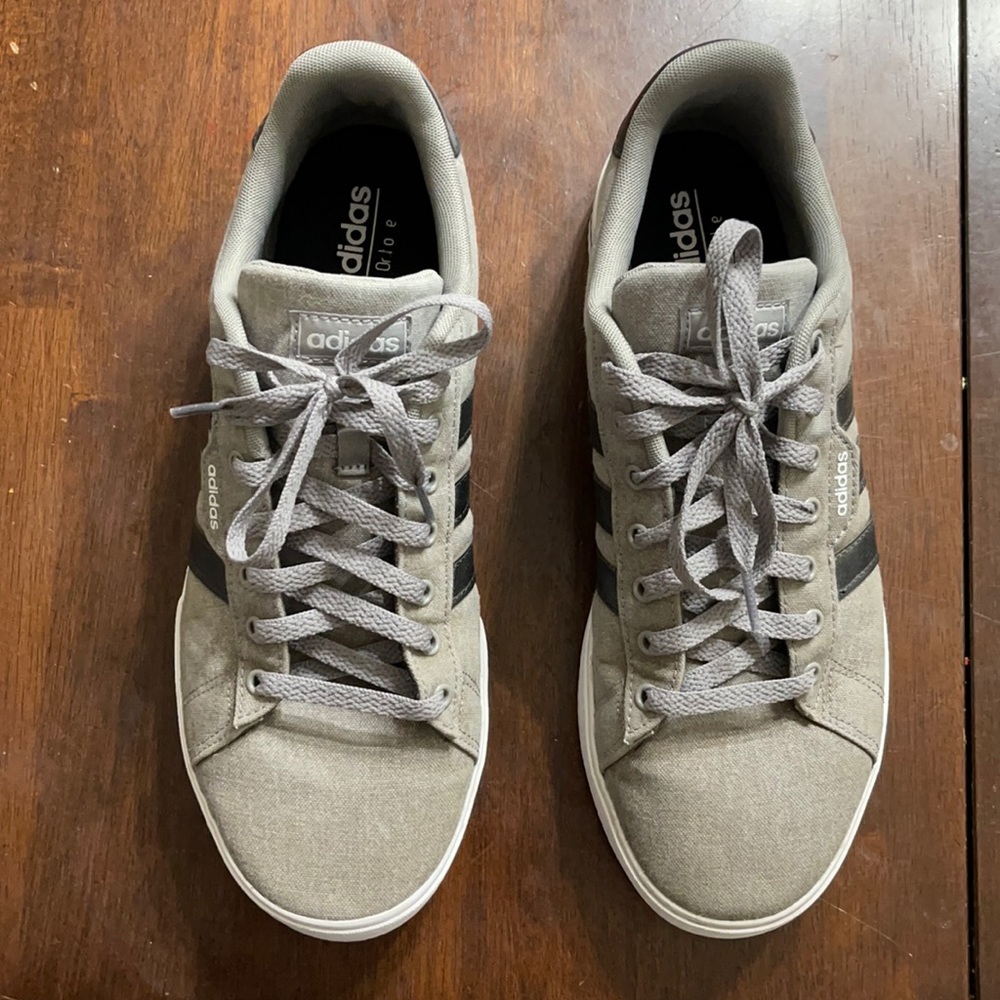 Men’s Grey Adidas Size 11